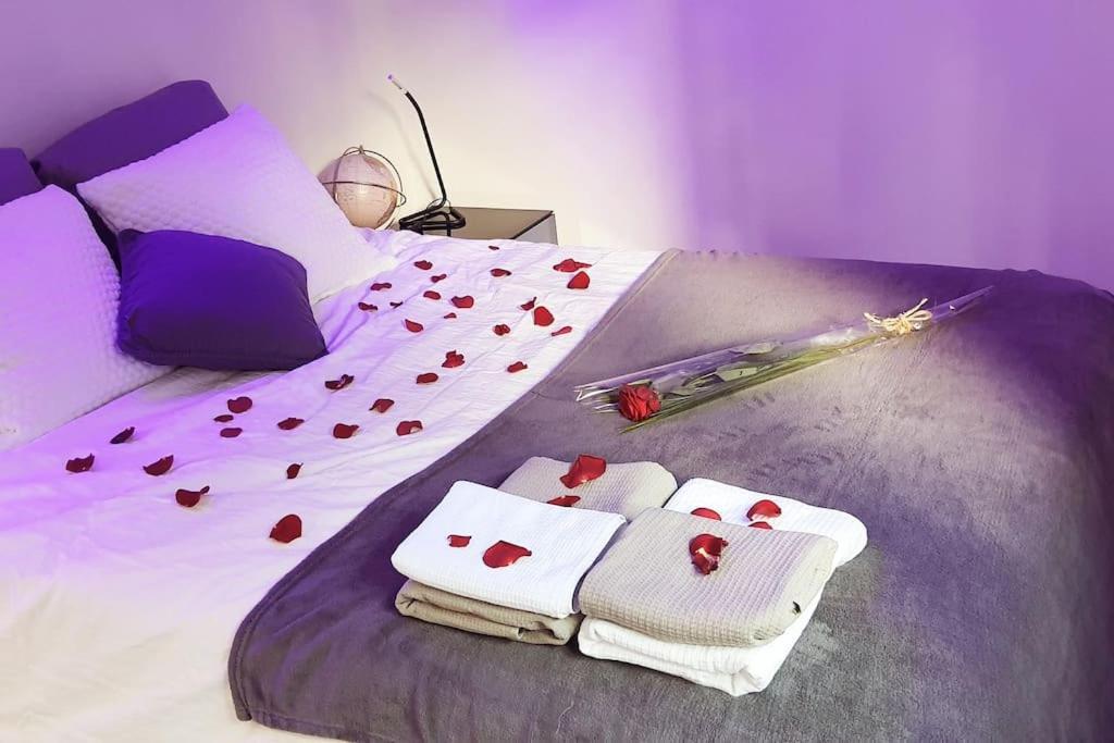 La Bonne Etoile Marseille ! Hebergement Romantique ! Jacuzzi Et Piscine Esterno foto
